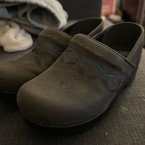 Gray dansko with blue embroidery size 37